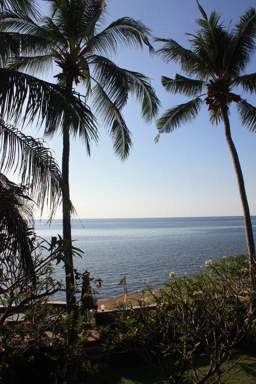 Cleopatra Beach Bungalows Hotel Lovina Buitenkant foto