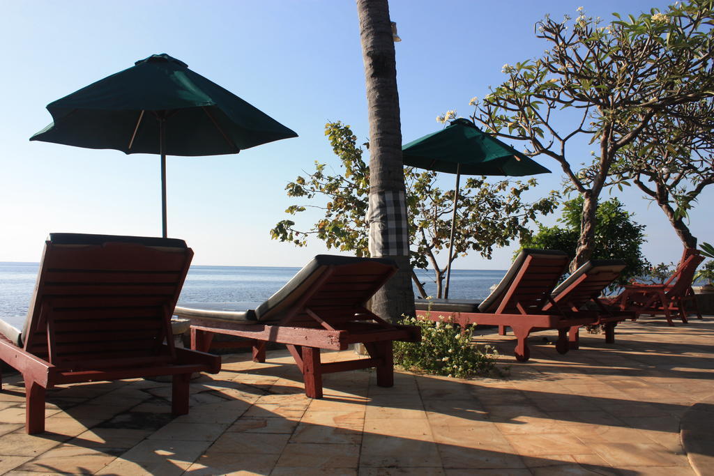 Cleopatra Beach Bungalows Hotel Lovina Buitenkant foto